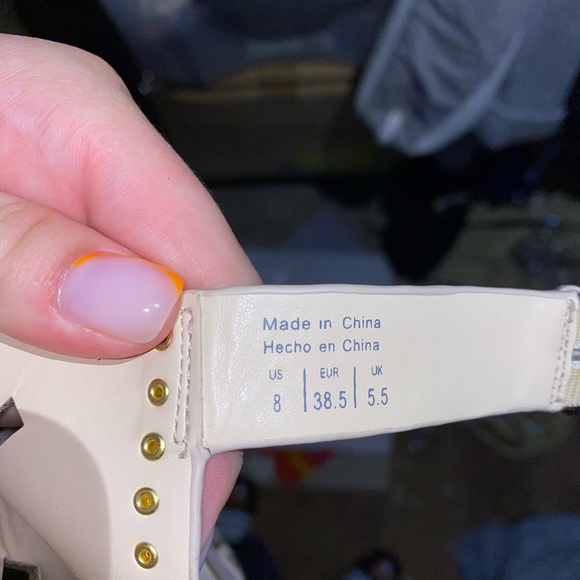 ALDO size 8 heels - Picture 3 of 3